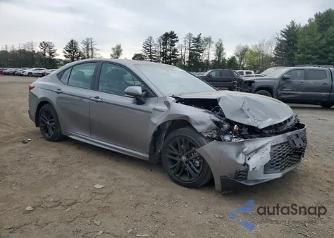 2025 Toyota Camry Xse z USA, uszkodzony, nr VIN 4T1DAACK2SU597970
